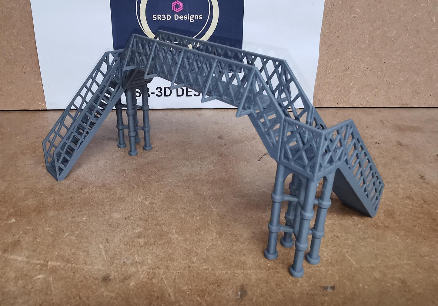 00 Gauge 1:76 Model Railway pedestrian footbridge Walkway