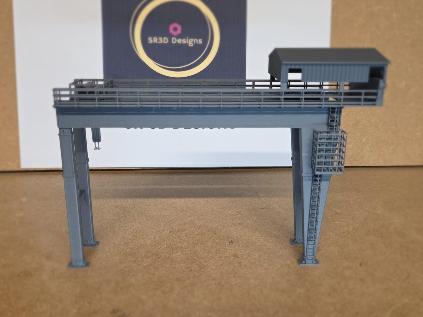 The N Gauge Georgemas junction Goliath crane.