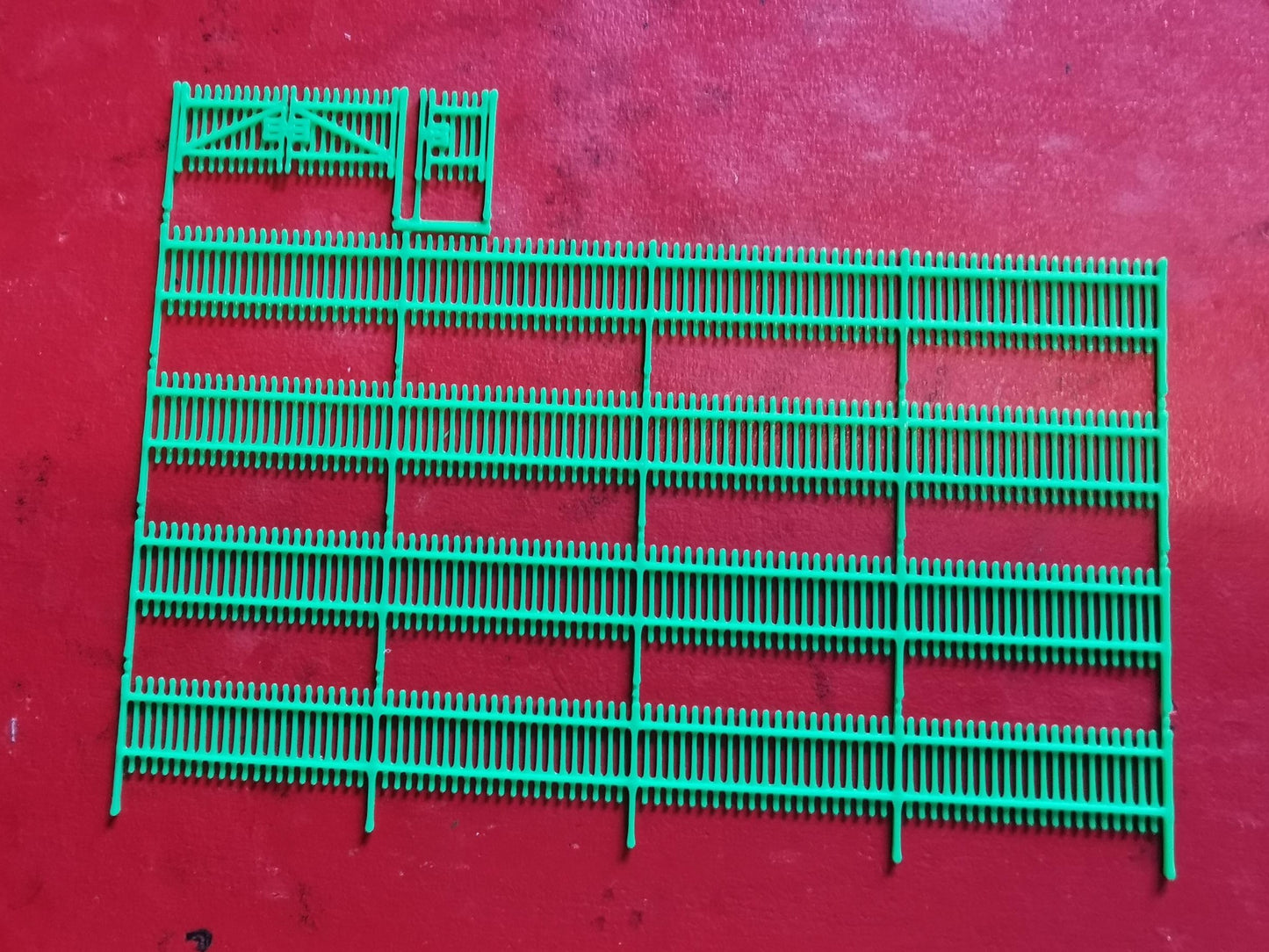 Model railway Scenery 1:160 Scale 8 foot Security Fencing N Gauge