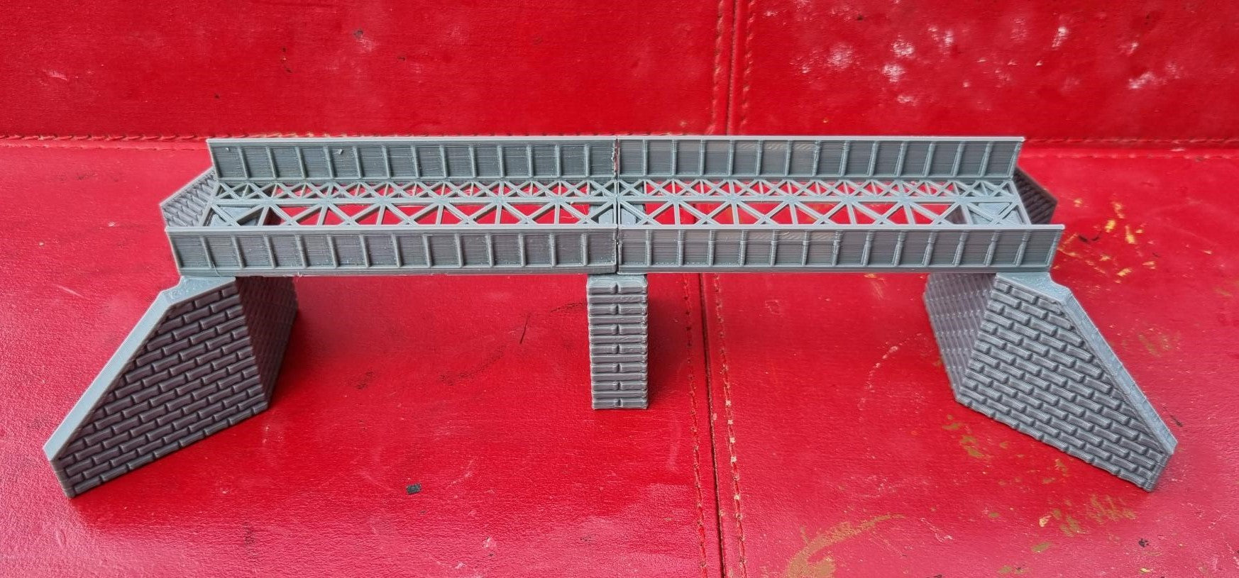 N Gauge Girder style bridge 3D Printed in grey With support