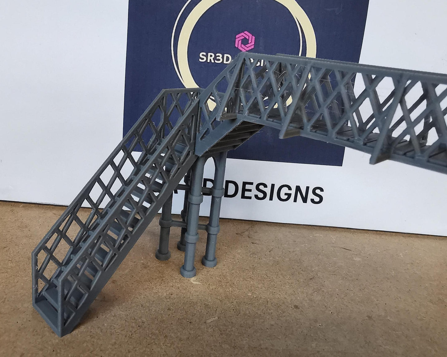 00 Gauge 1:76 Model Railway pedestrian footbridge Walkway