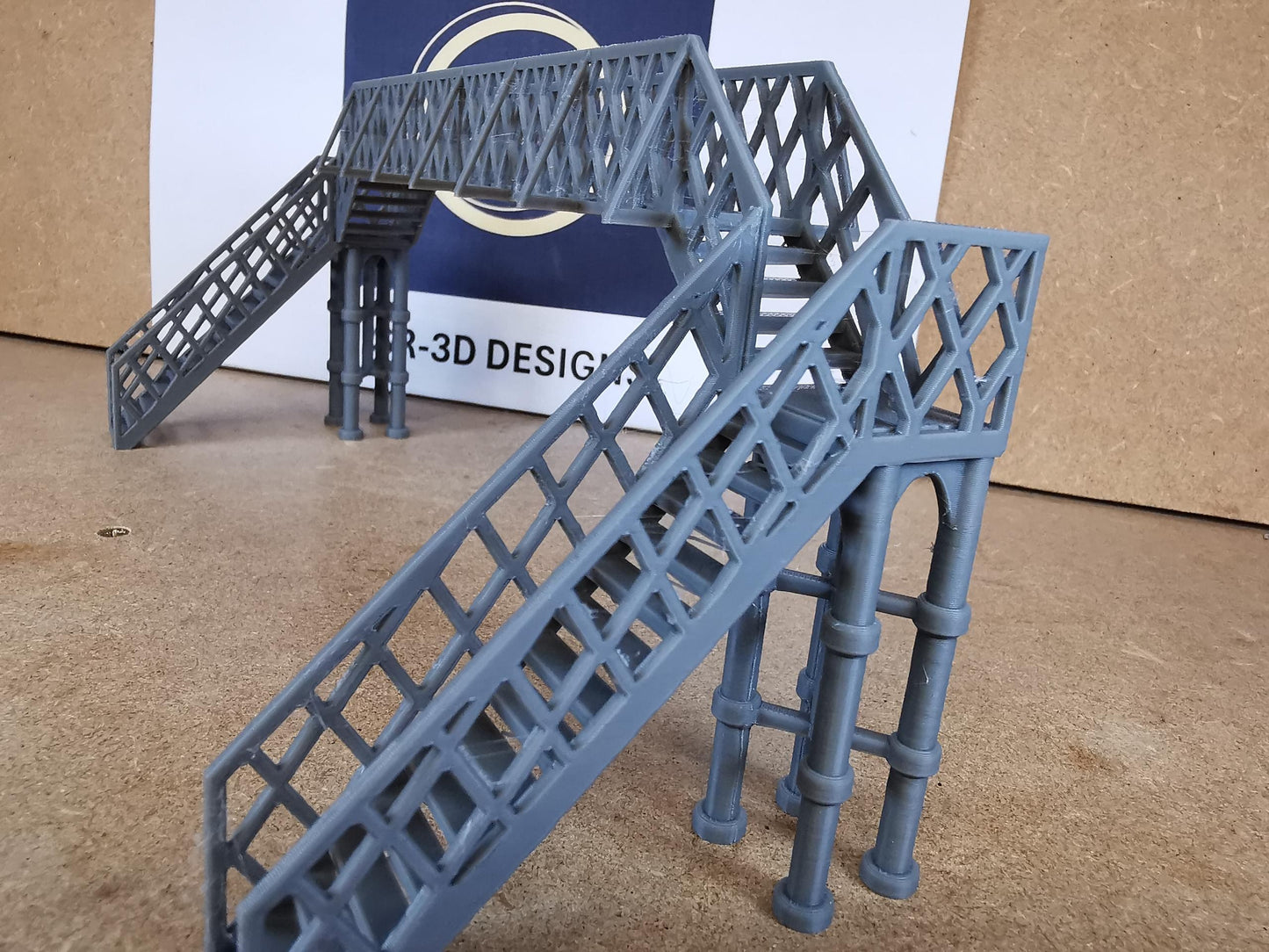 00 Gauge 1:76 Model Railway pedestrian footbridge Walkway