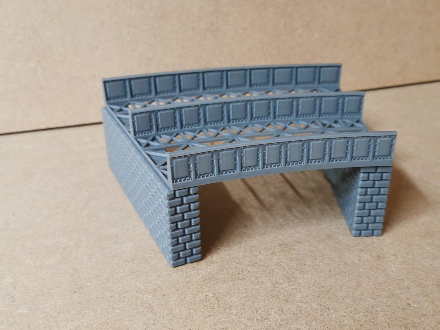 Bridge Supports for 00, TT and N Gauge Suitable for Radius Bridges