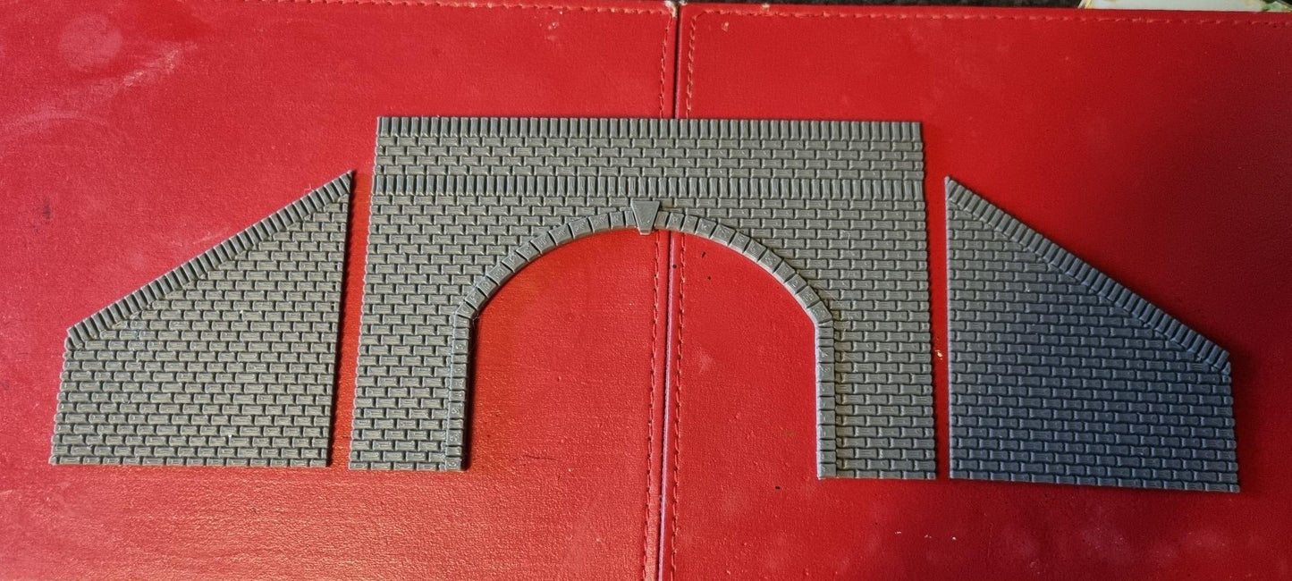 00 gauge Double track tunnel portal with retaining walls with brick detail