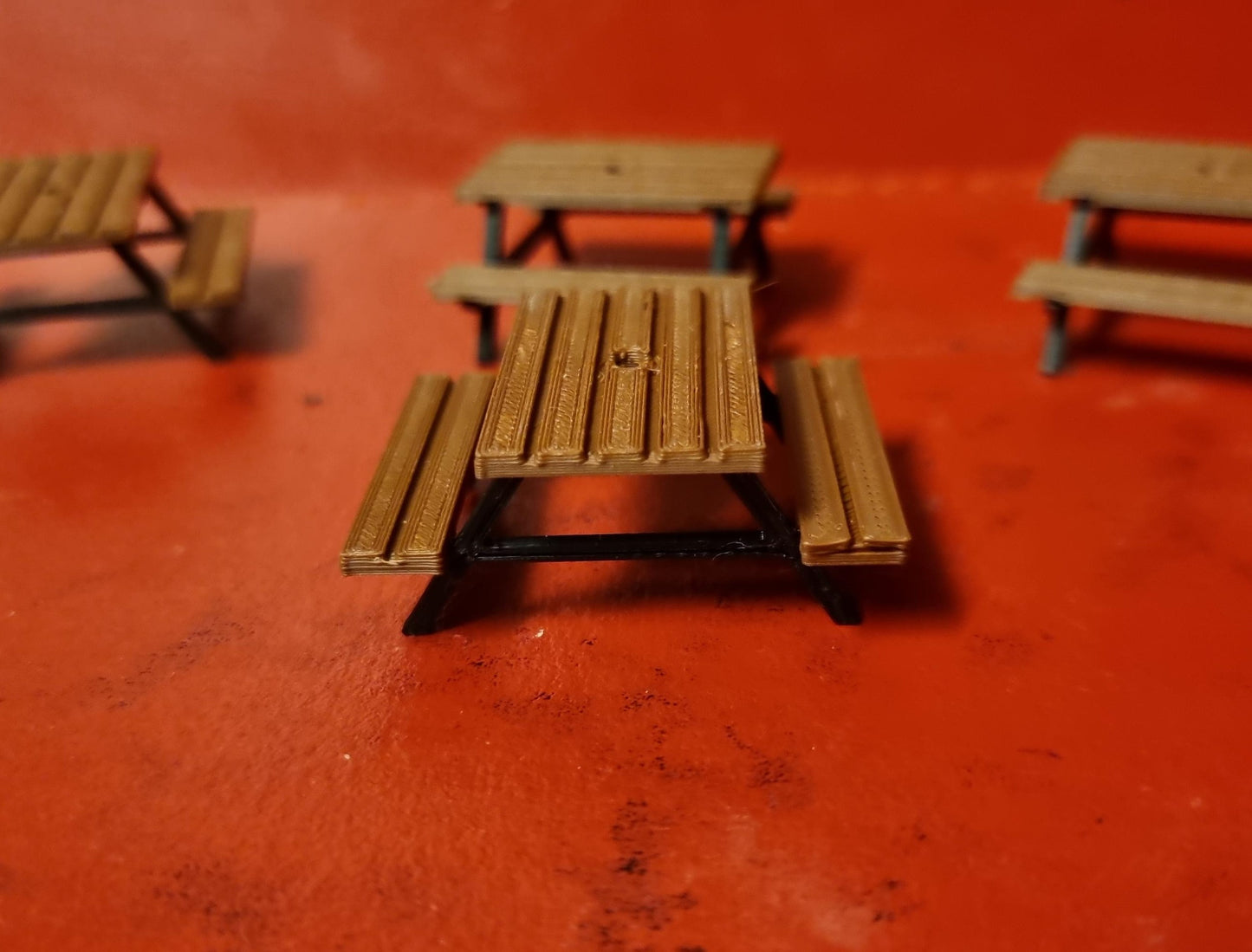 0 Gauge 1:48 Model Railway Picnic Table/Pub garden seats.3D printed