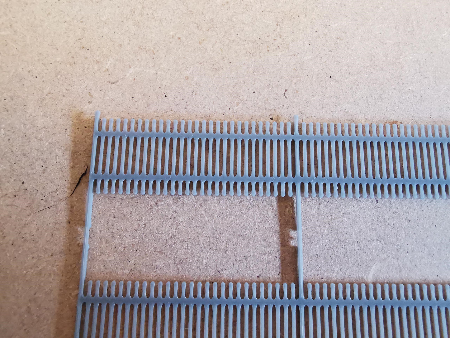 Model railway Scenery 1:120 Scale 8 foot Security Fencing  TTGauge