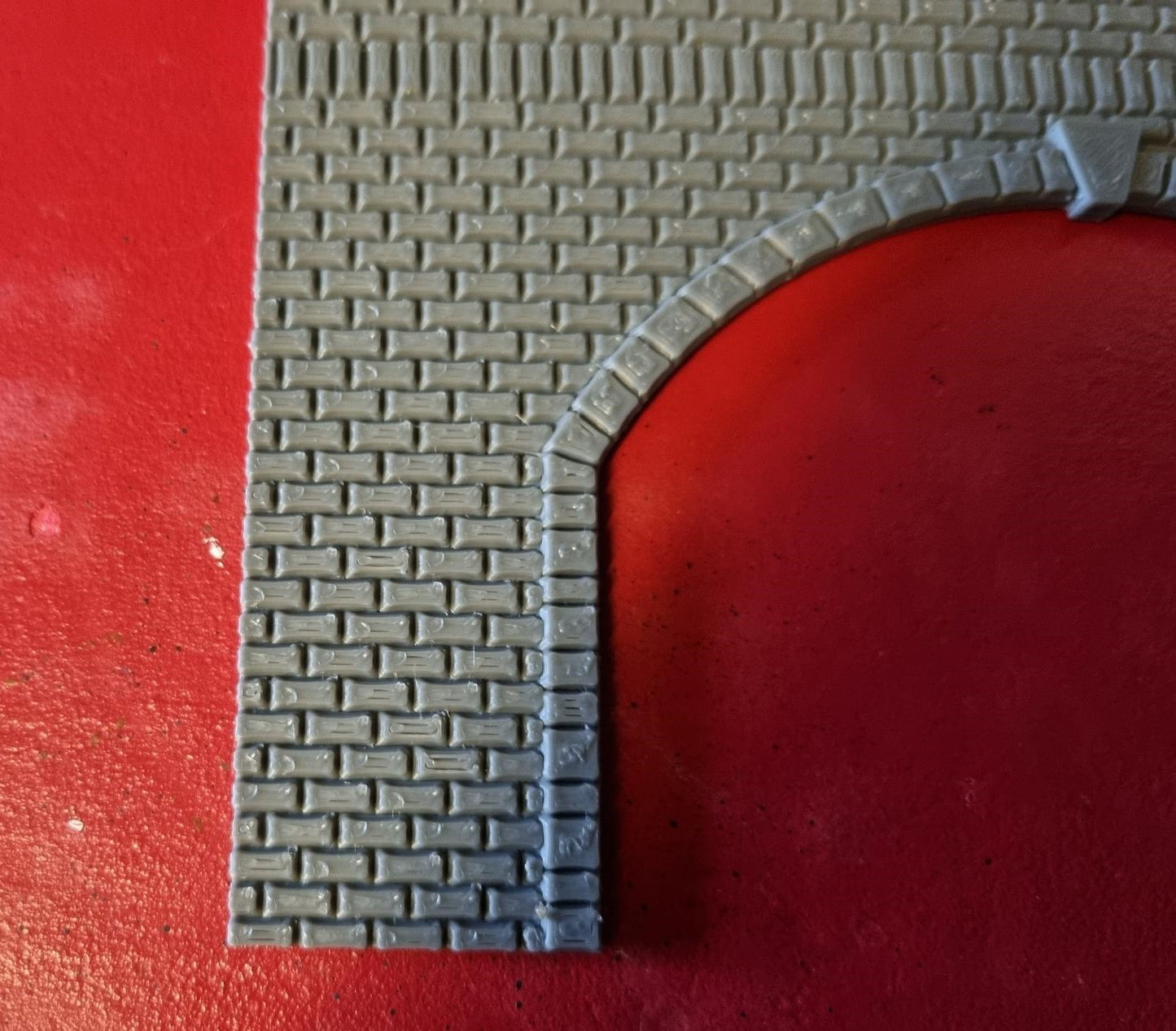 00 gauge Double track tunnel portal with retaining walls with brick detail