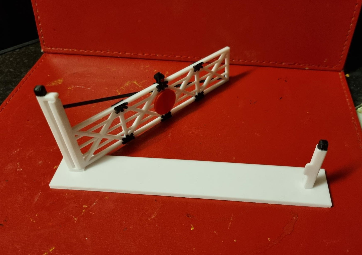 0 Gauge Level Crossing Gate 3D Printed