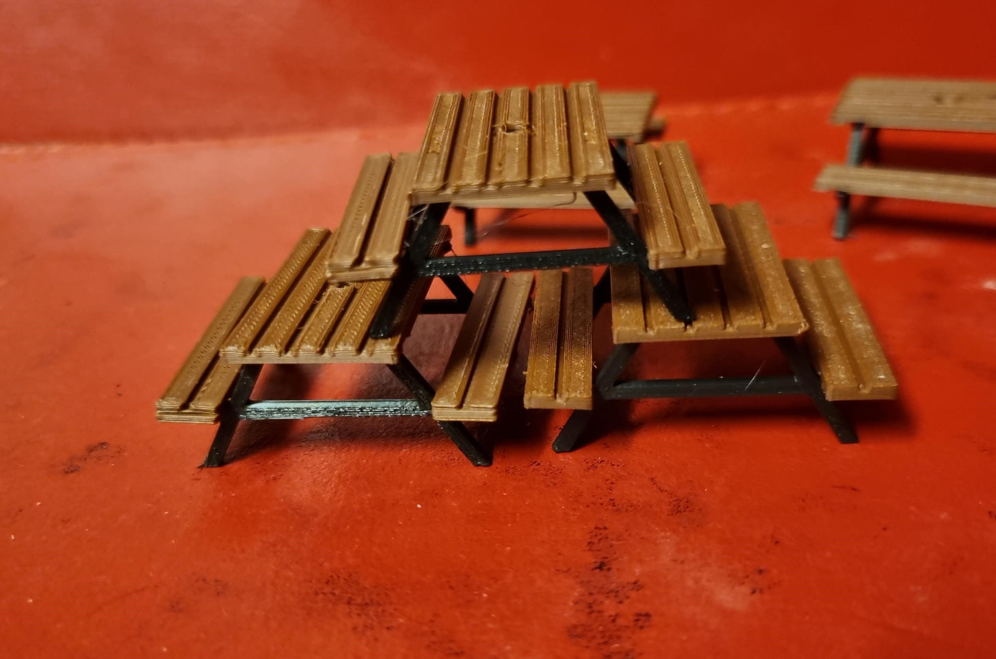 0 Gauge 1:48 Model Railway Picnic Table/Pub garden seats.3D printed