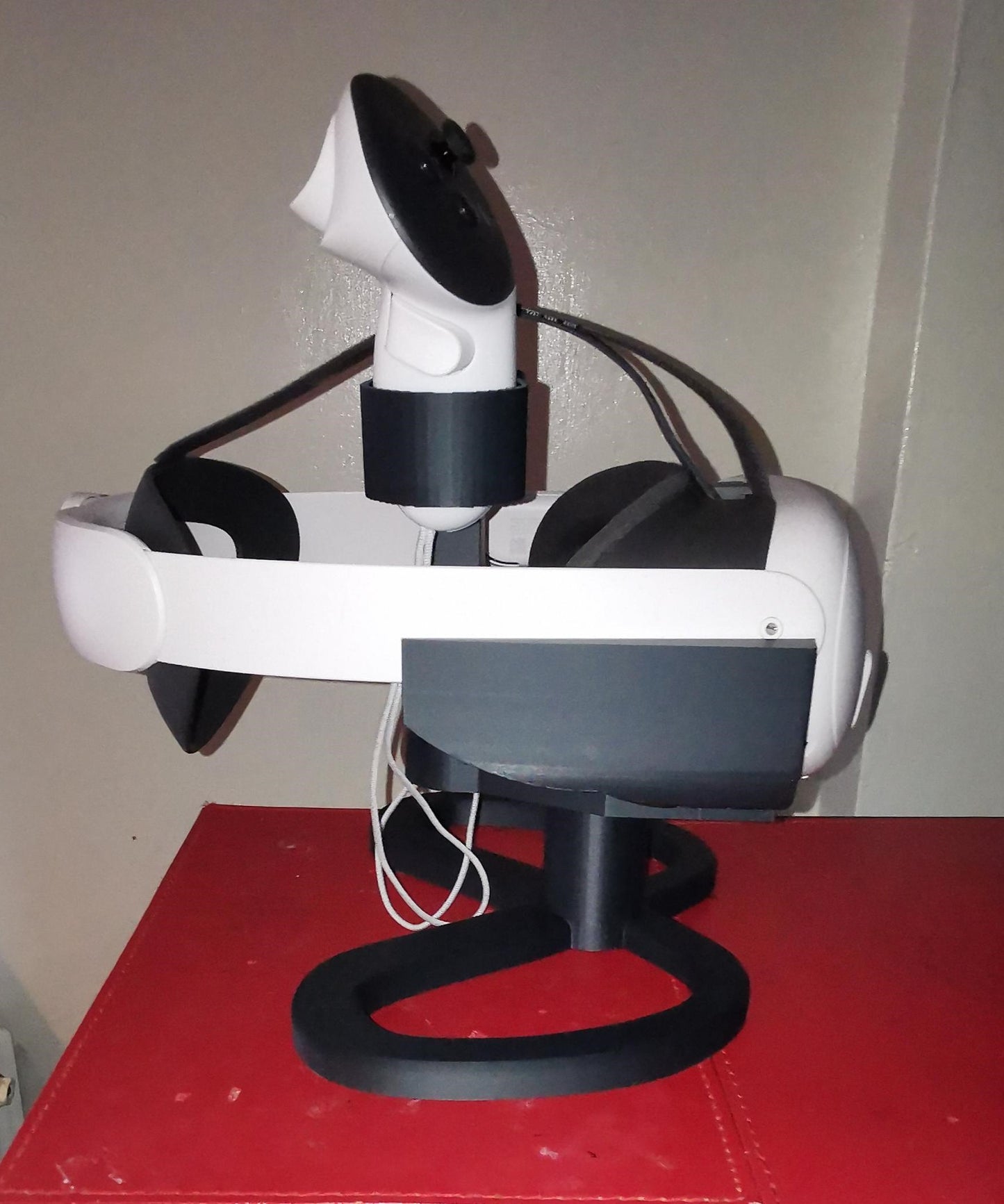 VR Headset Stand Compatible with Meta Quest 3