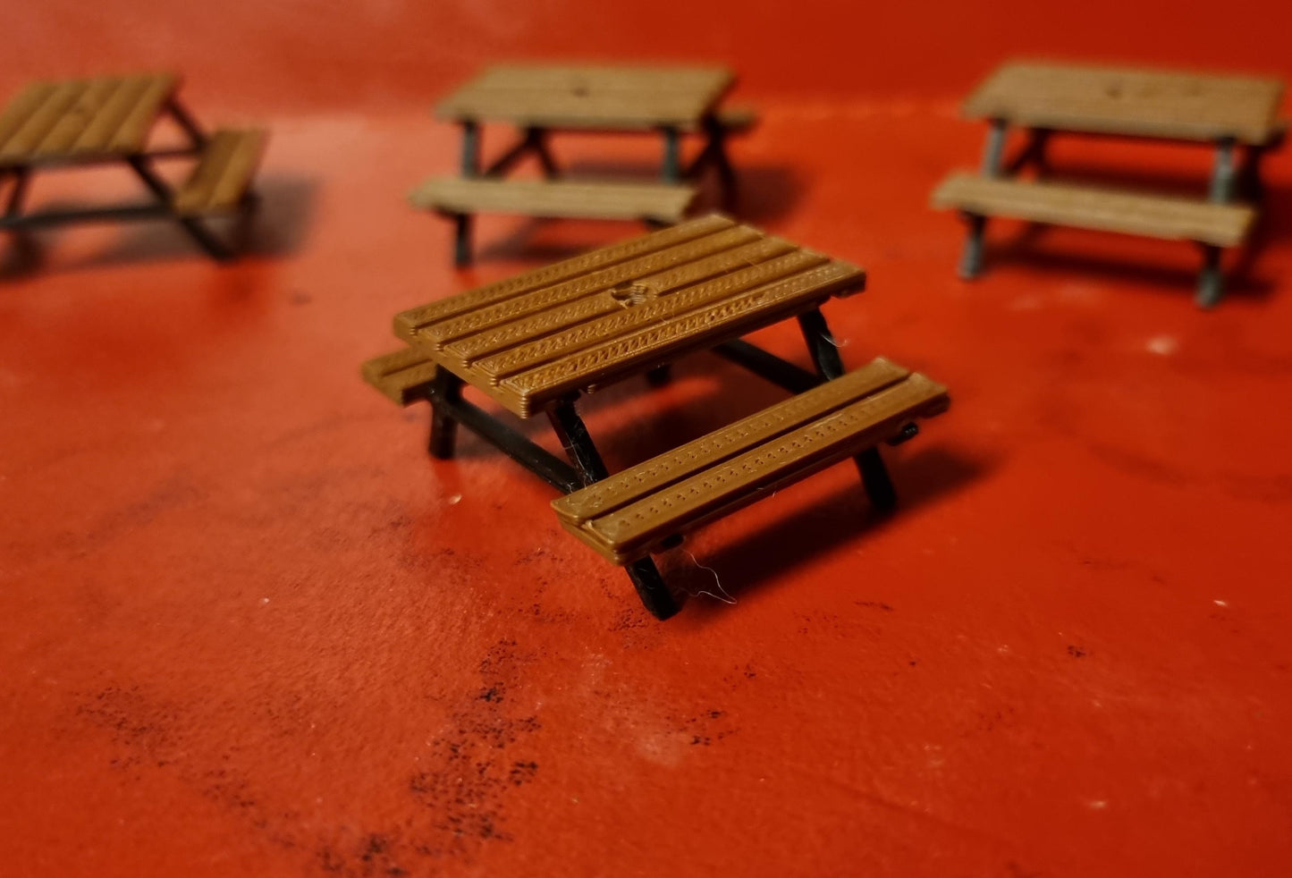 0 Gauge 1:48 Model Railway Picnic Table/Pub garden seats.3D printed