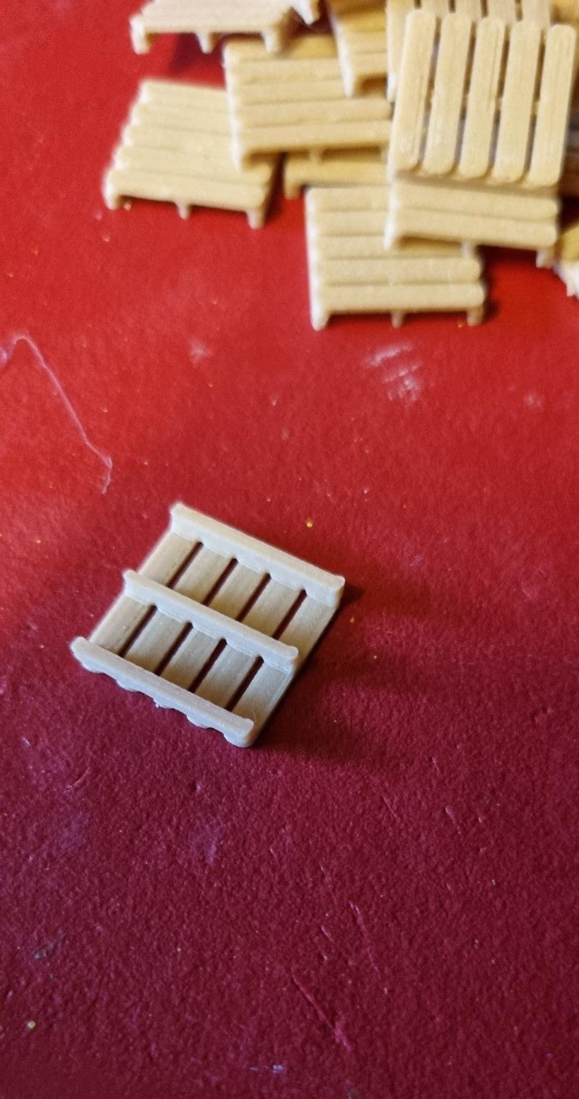 30 Wooden Pallets OO Gauge Model Railway 3D Printed