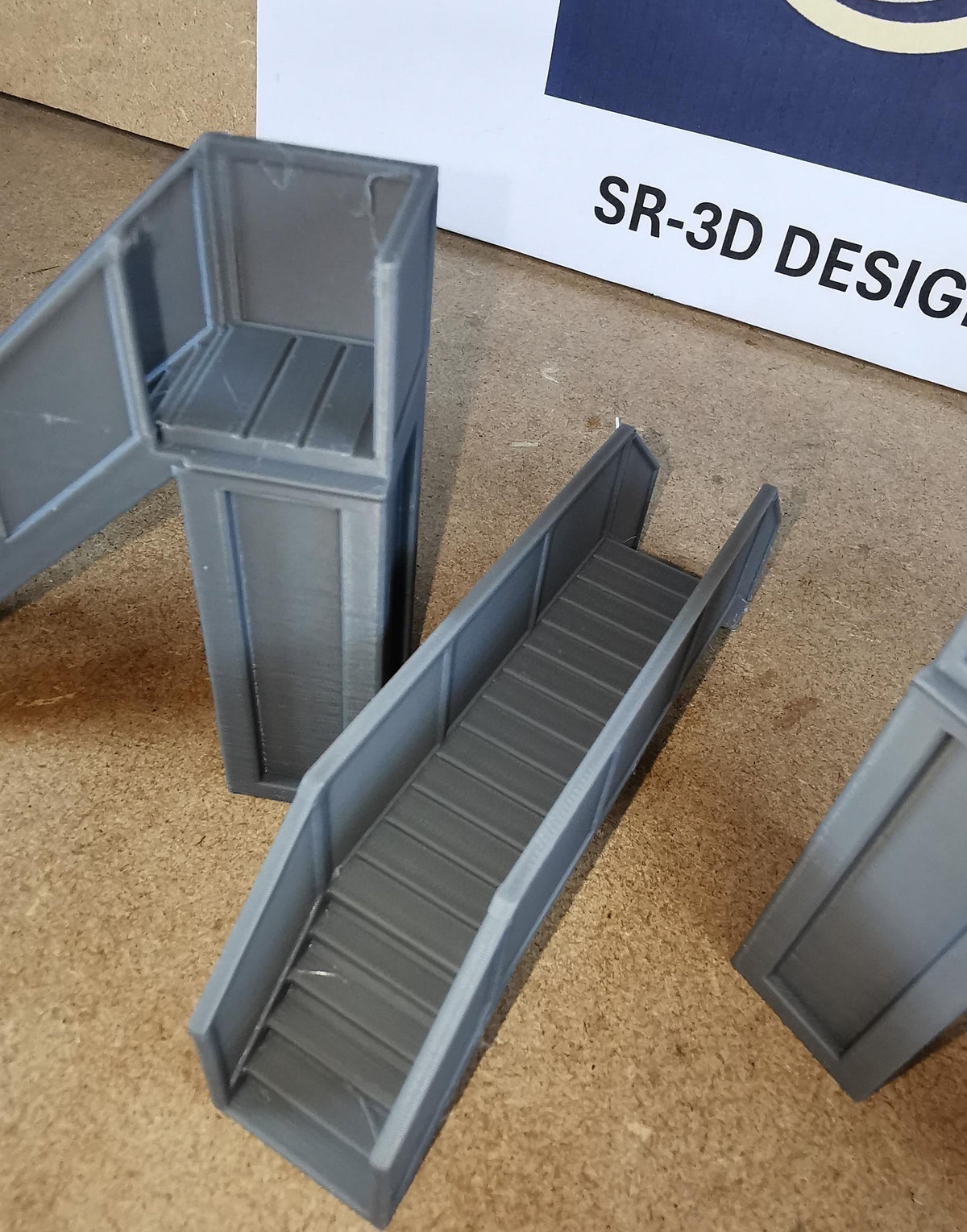 00 Gauge 1:76 Model Railway pedestrian footbridge Walkway 2