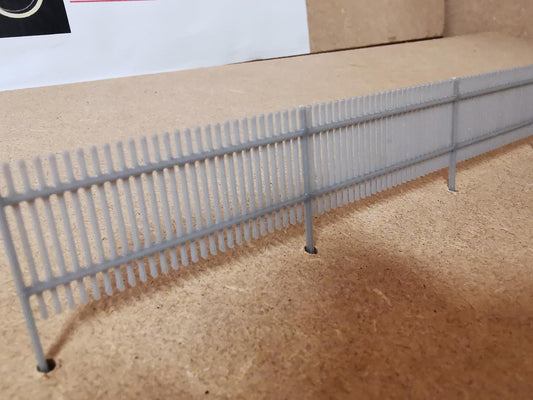 Model railway Scenery 3 mm Scale 8 foot Security Fencing TT3 Gauge