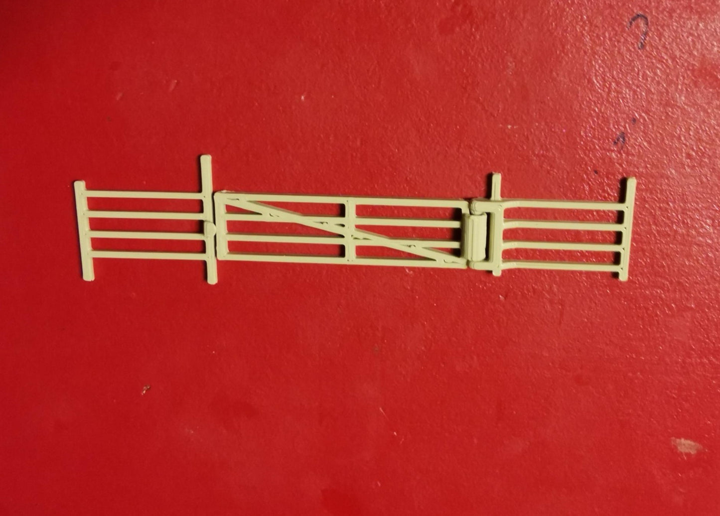 Railway 00 gauge LINESIDE FENCE 3D printed in wood PLA