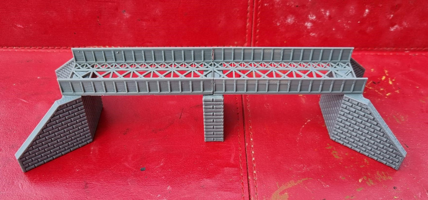 N Gauge Girder style bridge 3D Printed in grey With 3 support Pillars Larger End supports