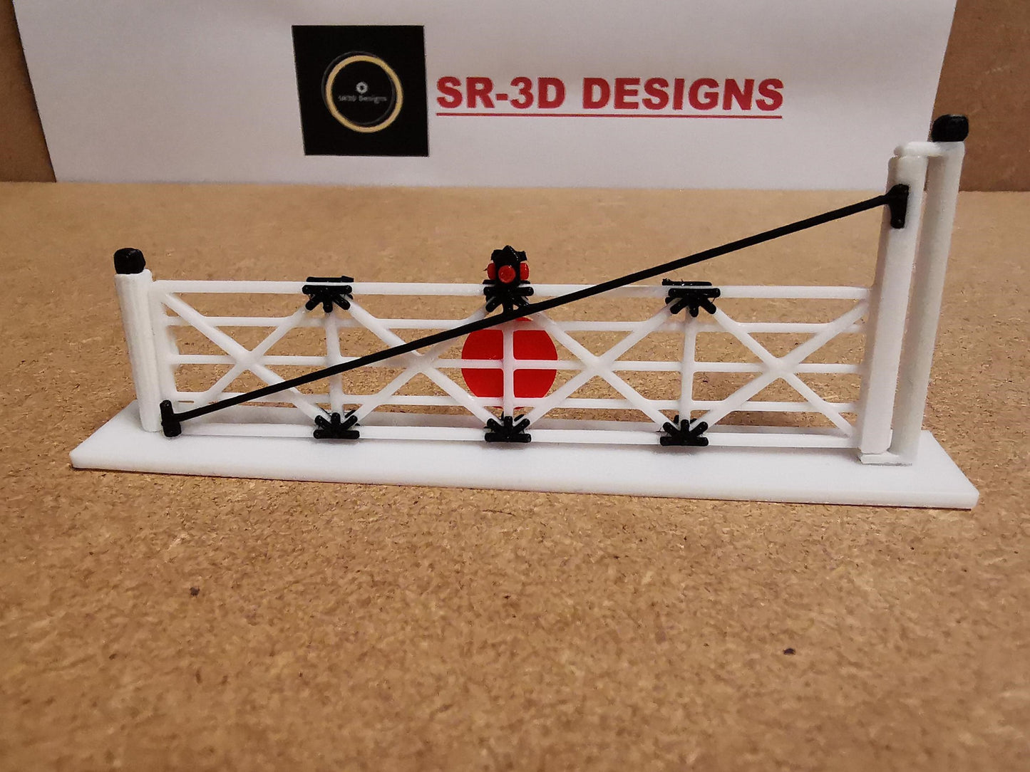 00 GAUGE LEVEL CROSSING GATES 3D PRINTED IN BLACK AND WHITE