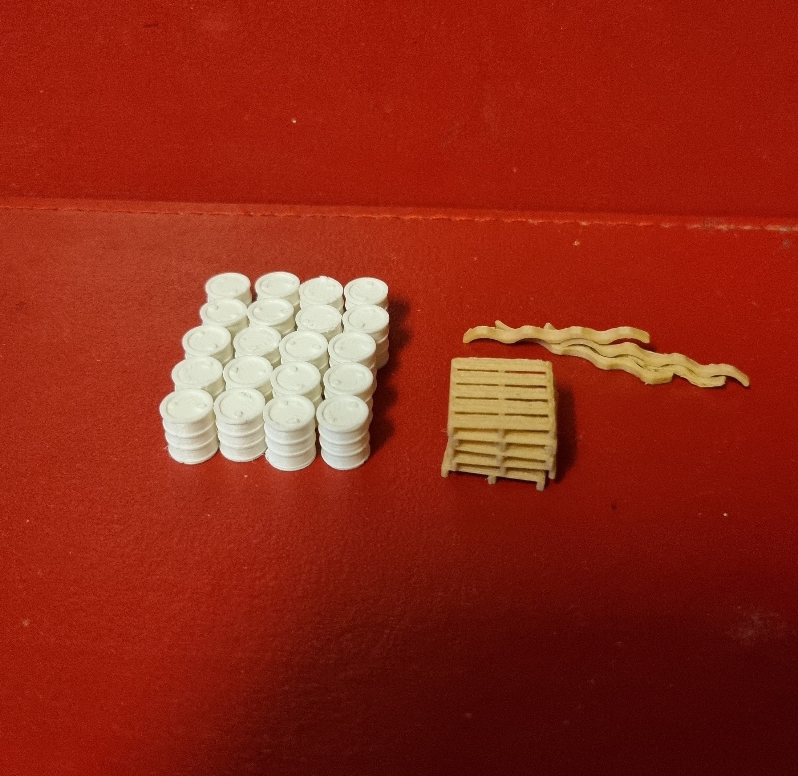 Barrel Stacker 00 Gauge Model Railway 20 Barrels 5 pallets and 6 barrel stackers 3D p ...