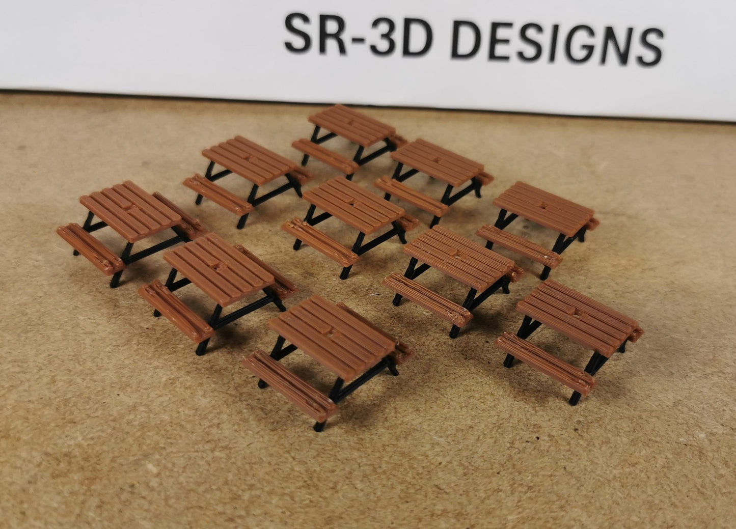 OO Gauge 00 Model Railway Picnic Table/Pub garden seats. 3D printed, Hand Painted