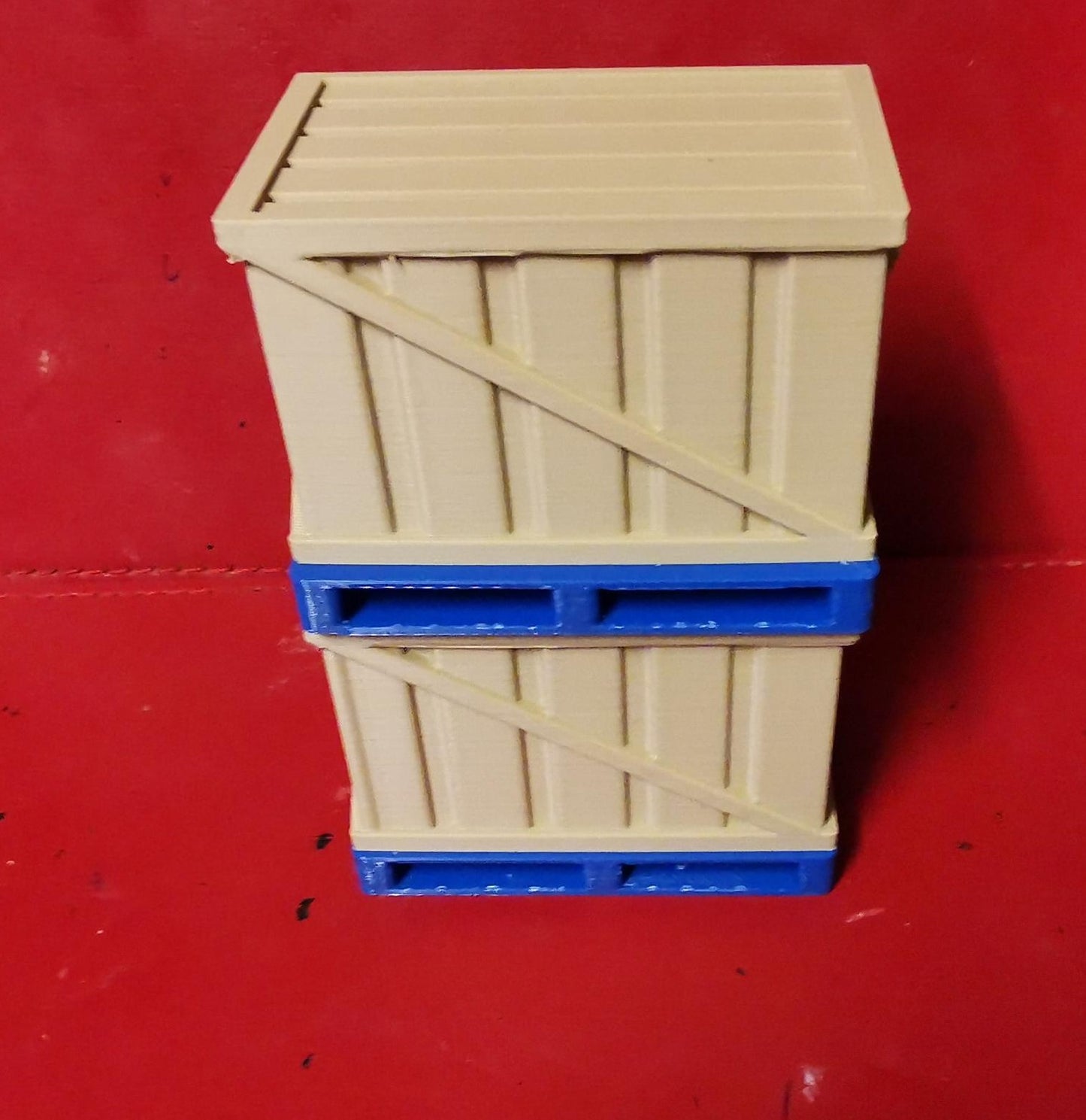 1/14 Scale Euro pallet With Large crate attached